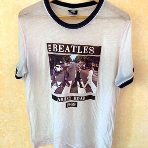 SOLD 2️⃣ for 5️⃣ Sheer Beatles Abby Road tshirt